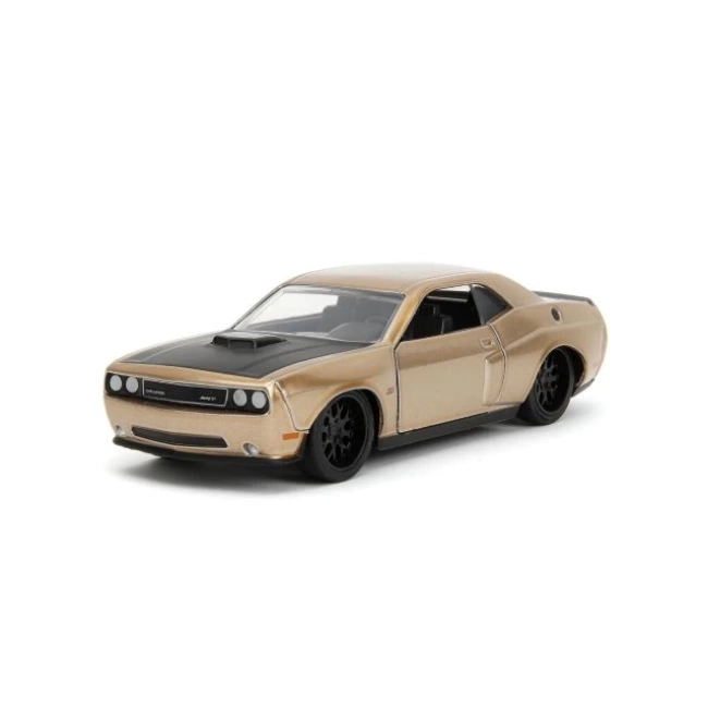 Jada Toys Pembe Fişler 1:32 W2 2012 Dodge Challenger SRT8 Die-Cast Araba