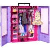Barbie Fashionistas Son Ünlü Gardırop Taşınabilir Moda Oyunu ile Bebek