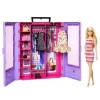 Barbie Fashionistas Son Ünlü Gardırop Taşınabilir Moda Oyunu ile Bebek