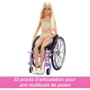 Barbie Fashionistas Tekerlekli Sandalye ve Kıvırcık Esmer Saçlı Bebek
