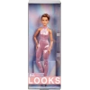 Barbie Pixie Cut ile Bebek Gibi Görünüyor