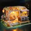 GuDoQi 1:24 Ölçekli Müzikli Minik Ev kiti Coffee Shop
