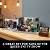 LEGO Queer Eye – Fab 5 Loft 10291 Yapı Seti (974 Parça) Açılması Kolay Paketleme