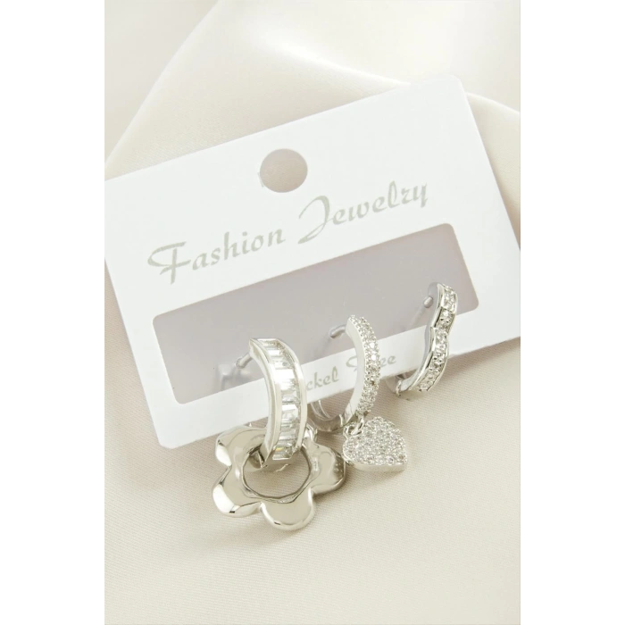 3 Adet Çiçek Zirkon Taşlı Küpe