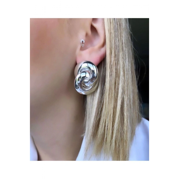 Marka model tasarım küpe