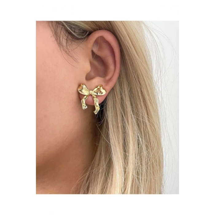 Küçük Boy Sallantılı Fiyonk Küpe