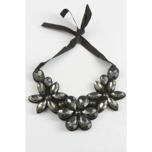 Çiçek Taşlı Yaka Kolye