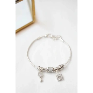Kilit Anahtar Charmlı  Bileklik - Gümüş