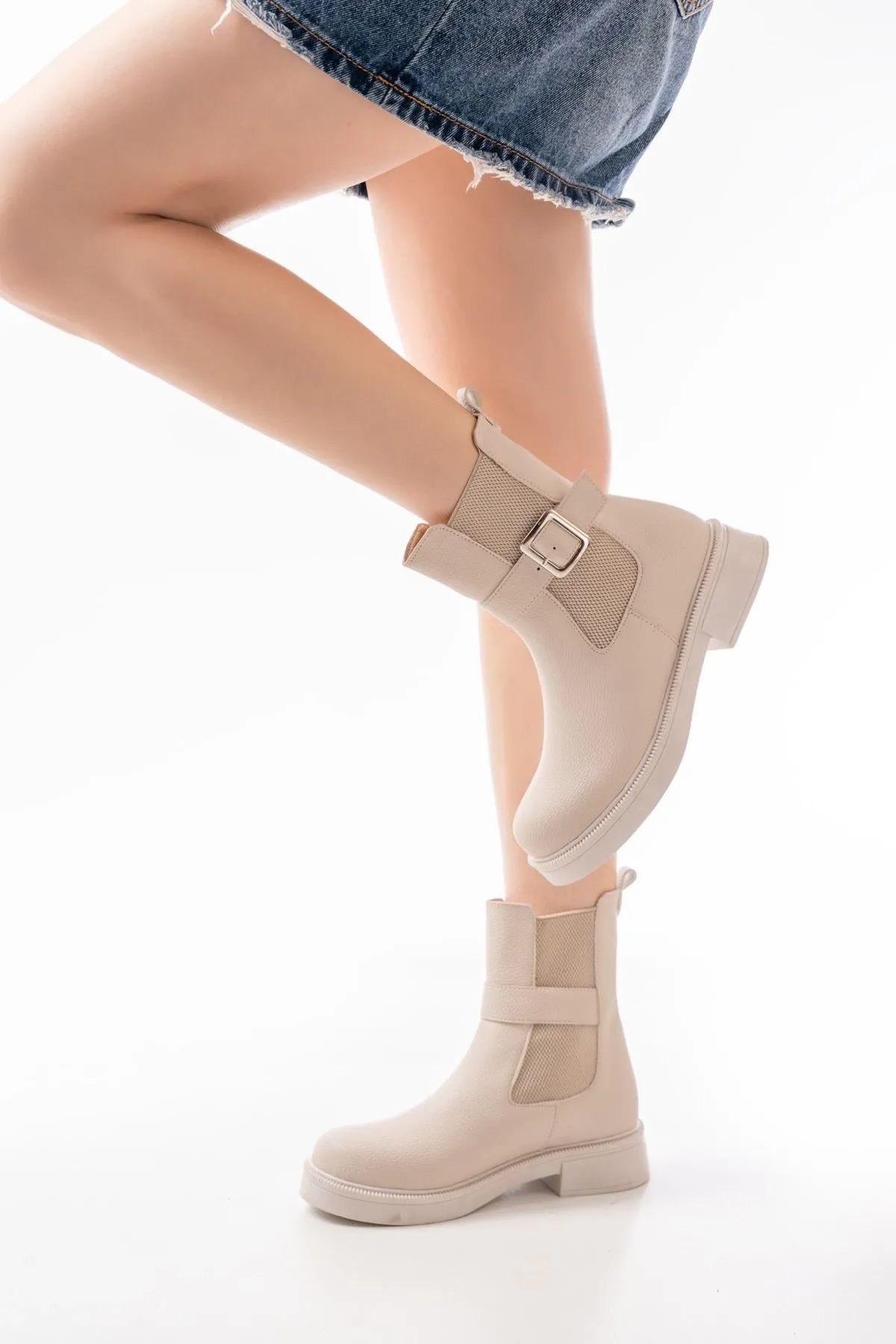 02-2004 Bej Toka Aksesuarlı Lastikli Günlük Kadın Bot