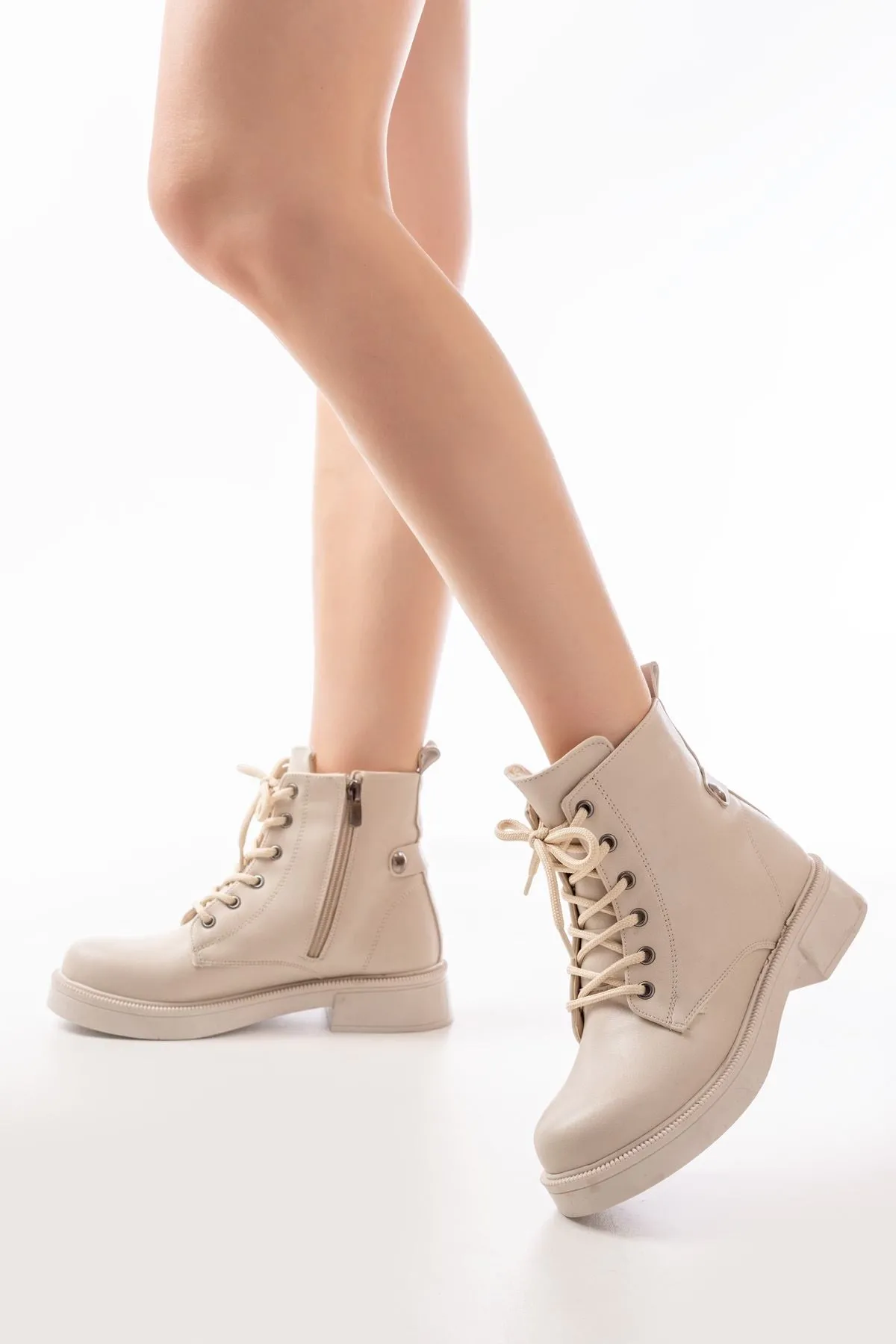 02-356 Bej Galata Düz Topuklu Bağcıklı Fermuarlı Günlük Kadın Bot