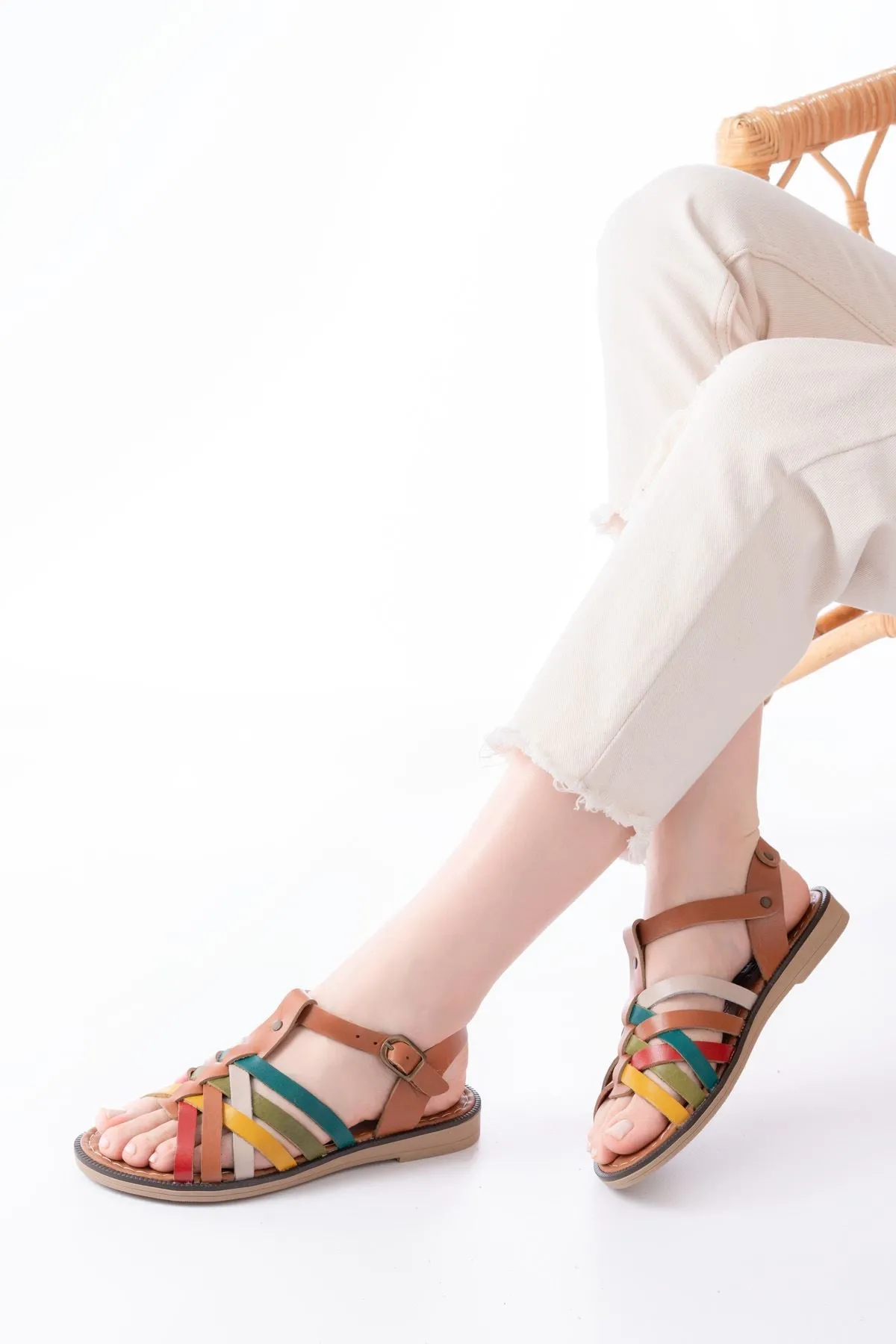 205-208 Multi Hakiki Deri Ortopedik Taban Kadın Sandalet