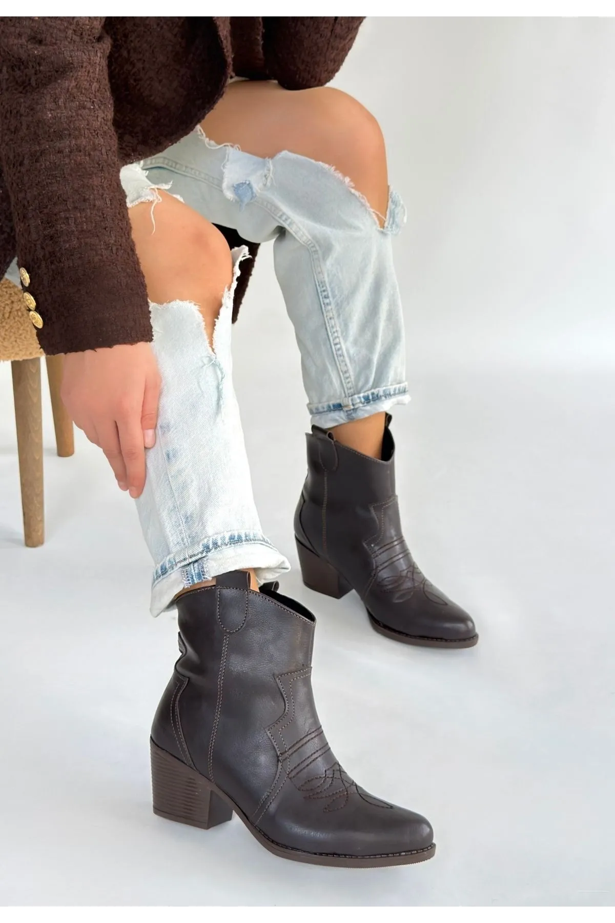 Akver Acı Kahve Cilt Topuklu Bot