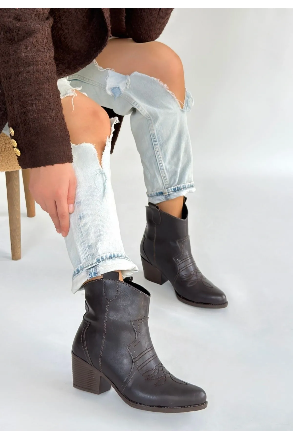 Akver Acı Kahve Cilt Topuklu Bot