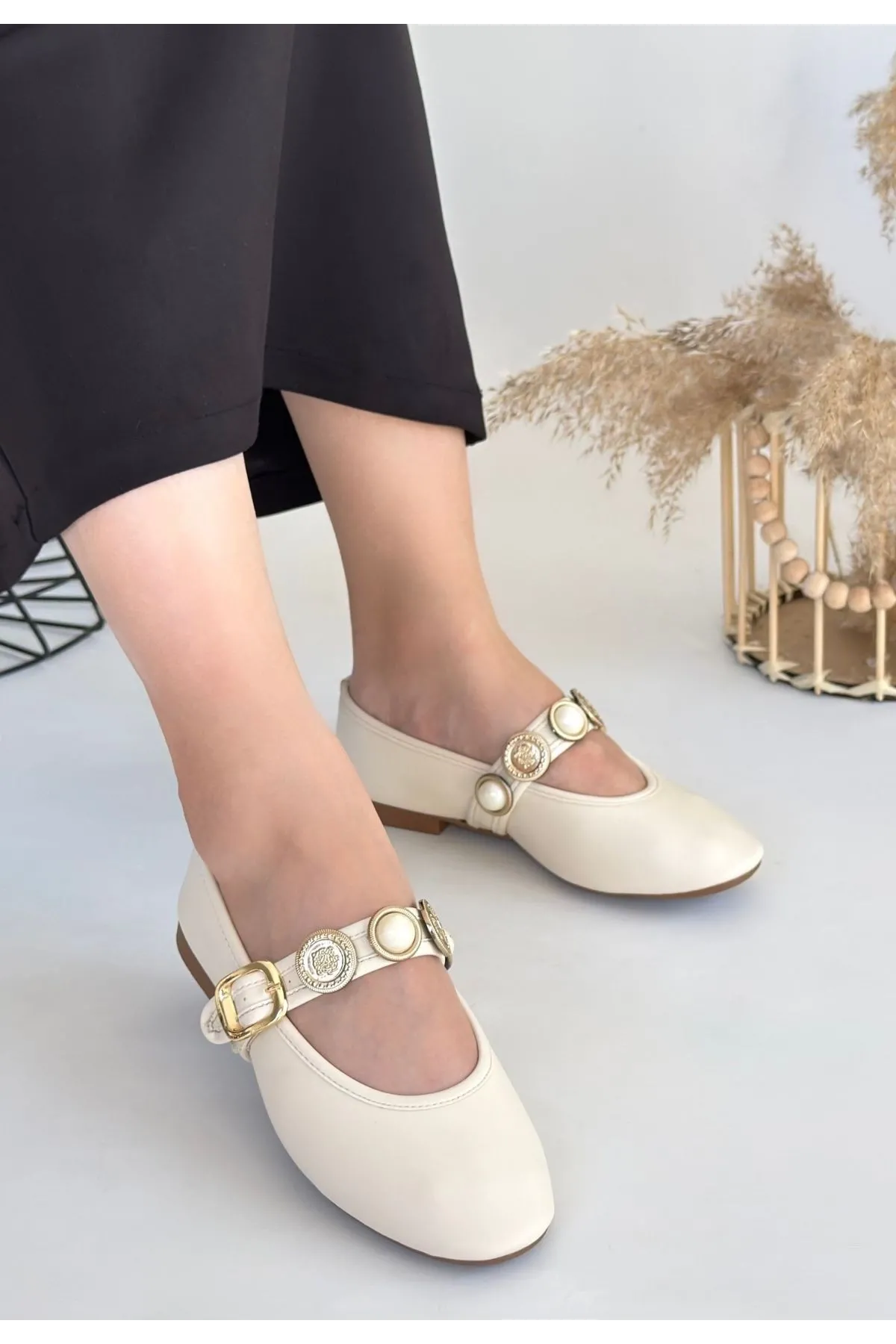 Atnis Bej Cilt Babet Ayakkabı