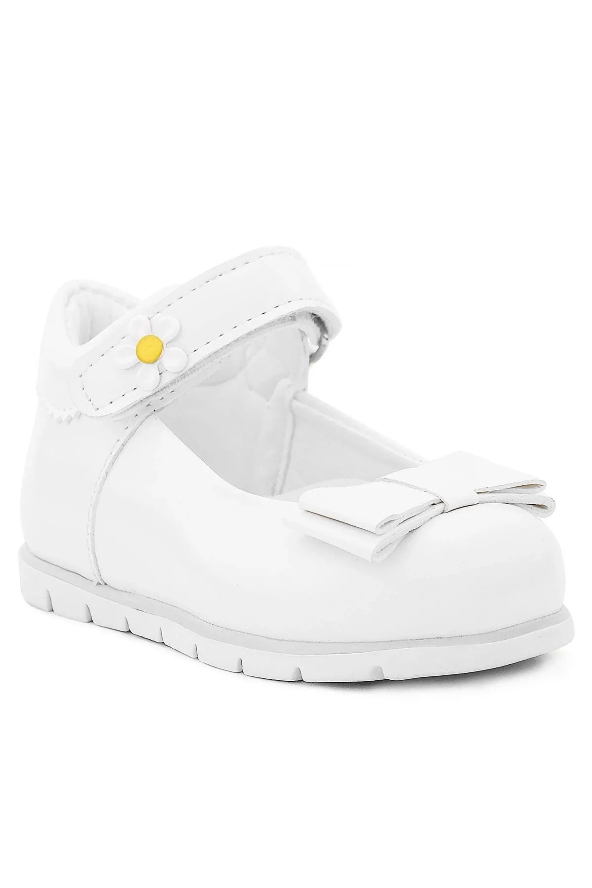 Beyaz Rugan Fiyonklu Papatya Detaylı Kız Bebek Babet Ayakkabı