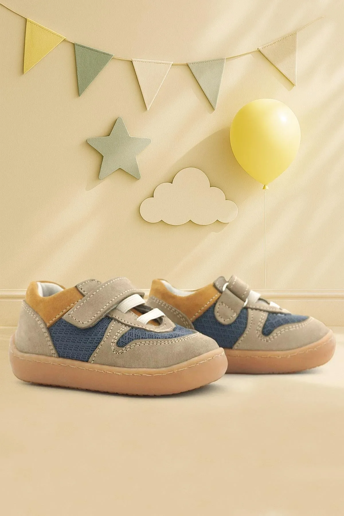 Bob Hakiki Deri Kum Rengi Barefoot Cırtlı Lastikli Bebek Sneaker Ayakkabı