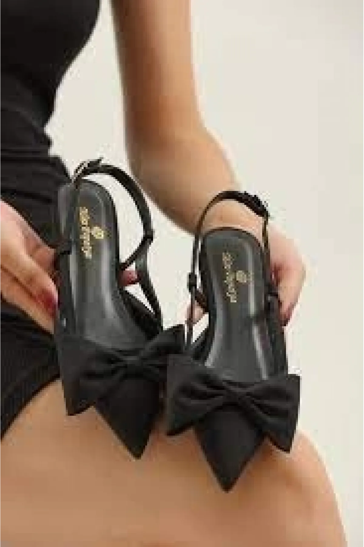 Cenya Siyah Saten Babet Ayakkabı