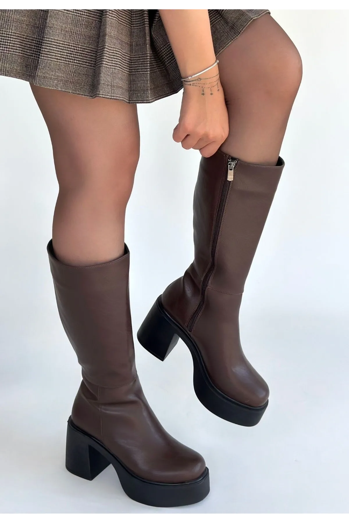 Disan Kahverengi Cilt Topuklu Çizme