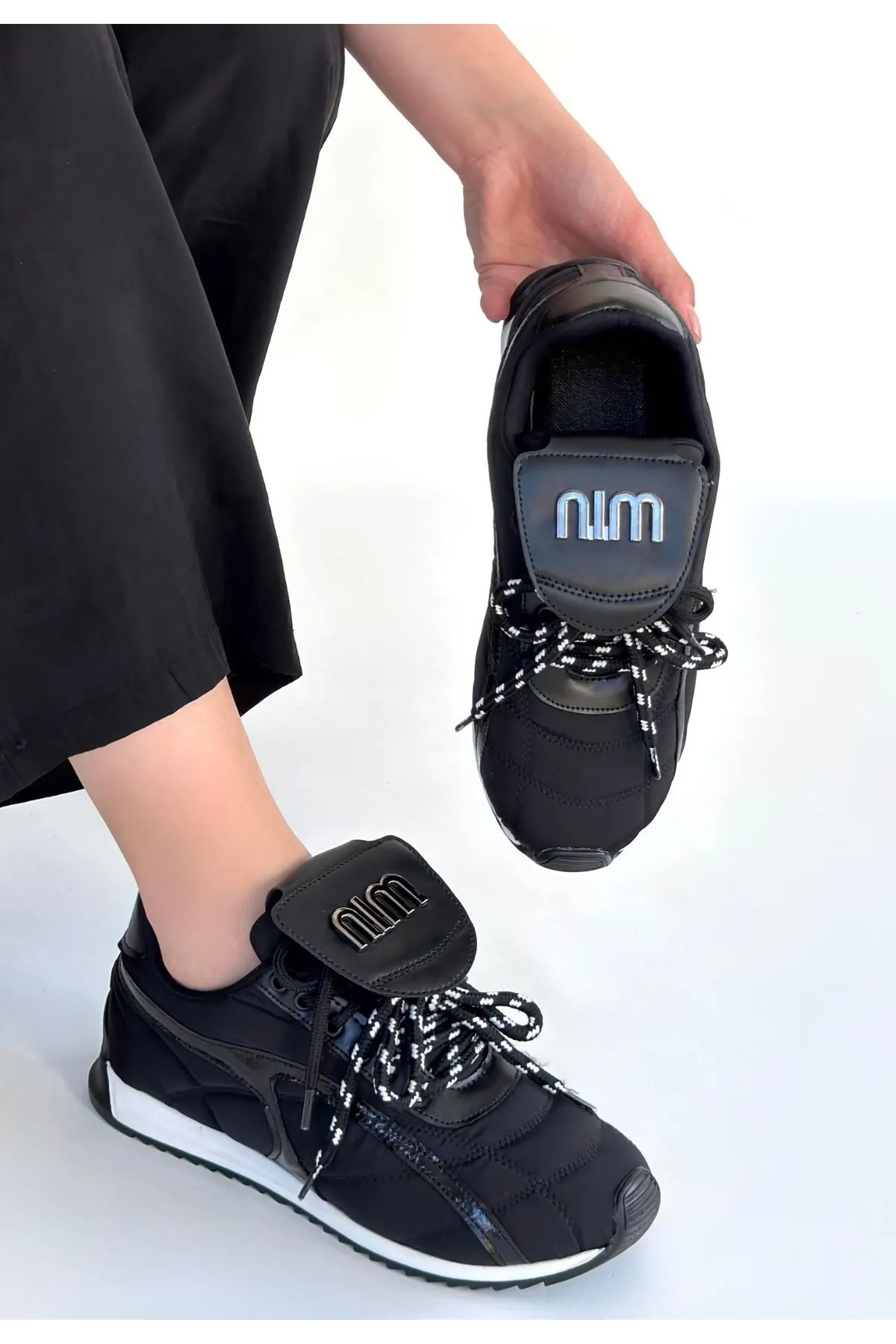 Dissa Siyah Cilt Bağcıklı Paraşüt Detaylı Spor Ayakkabı