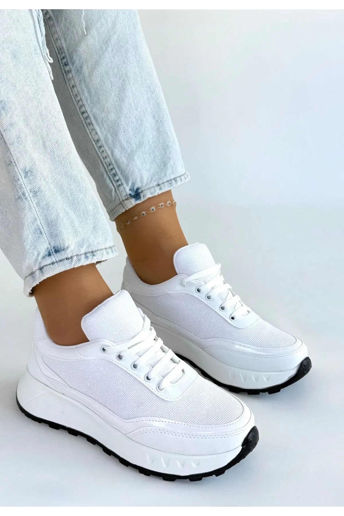 Edva Beyaz Cilt Bağcıklı Spor Ayakkabı