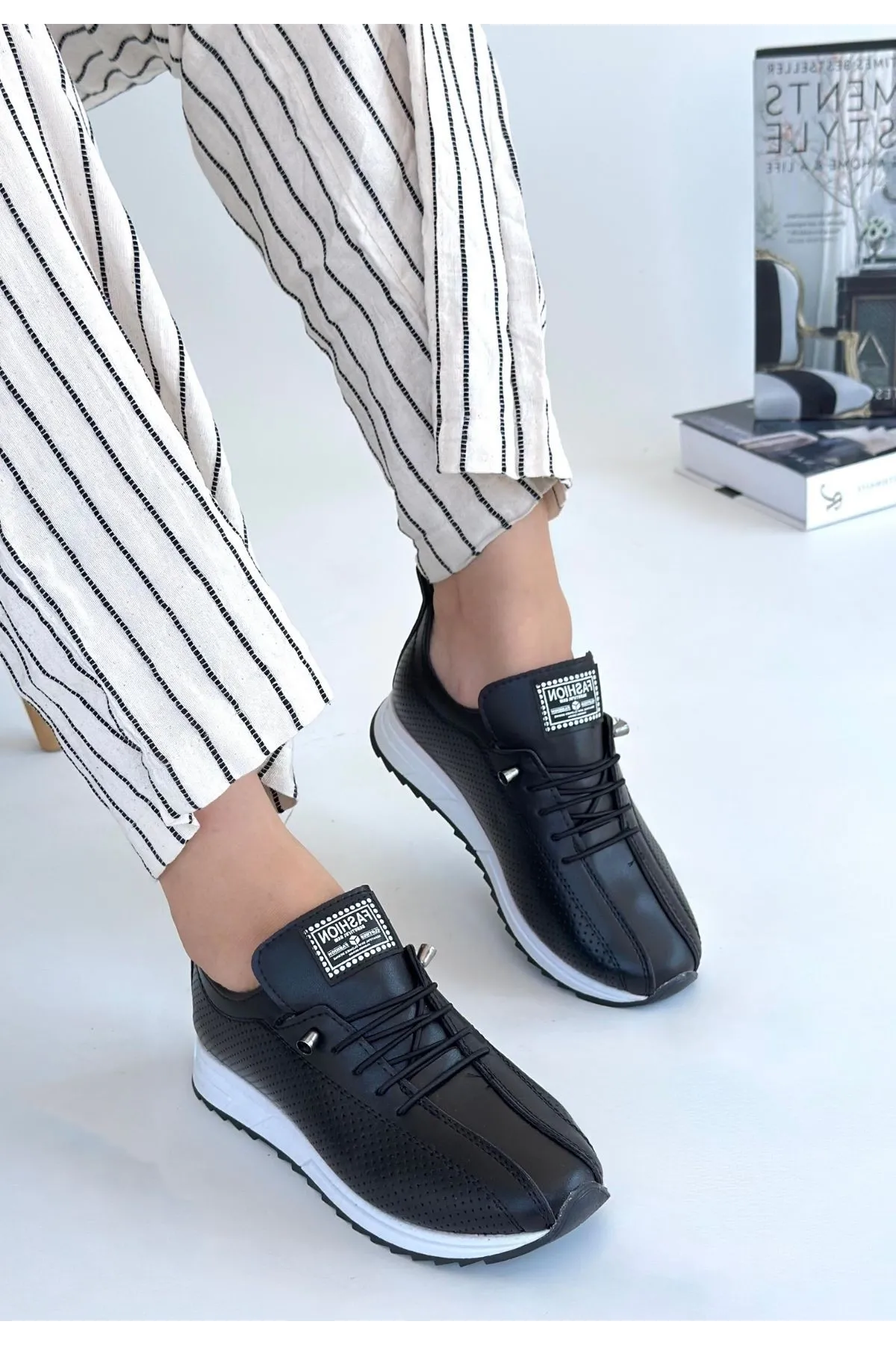 Fiert Siyah Cilt Bağcıklı Spor Ayakkabı