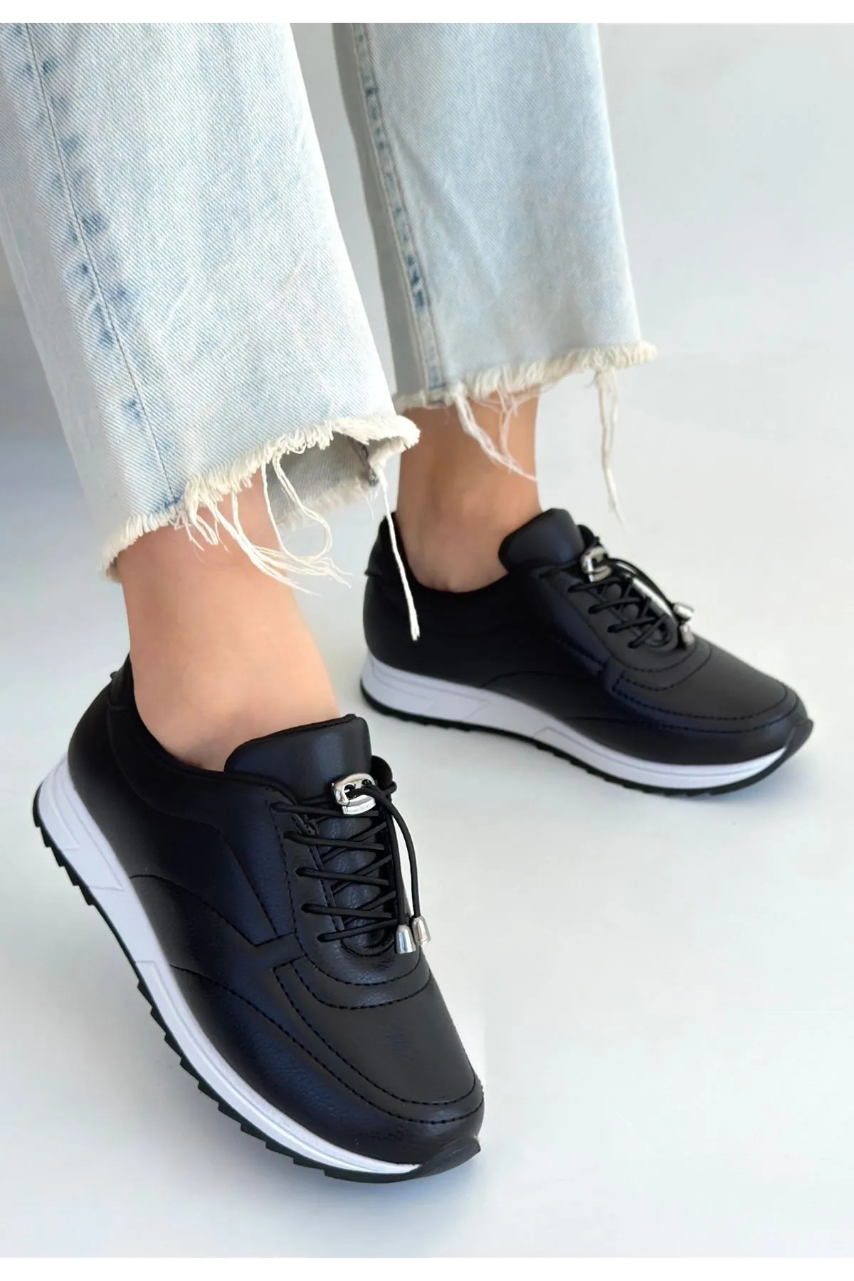 Finna Siyah Cilt Bağcıklı Spor Ayakkabı