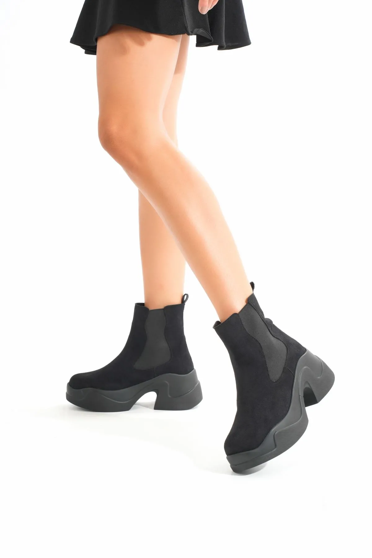 Fz-2400 Siyah Süet Yüksek Tabanlı Lastikli Günlük Kadın Bot
