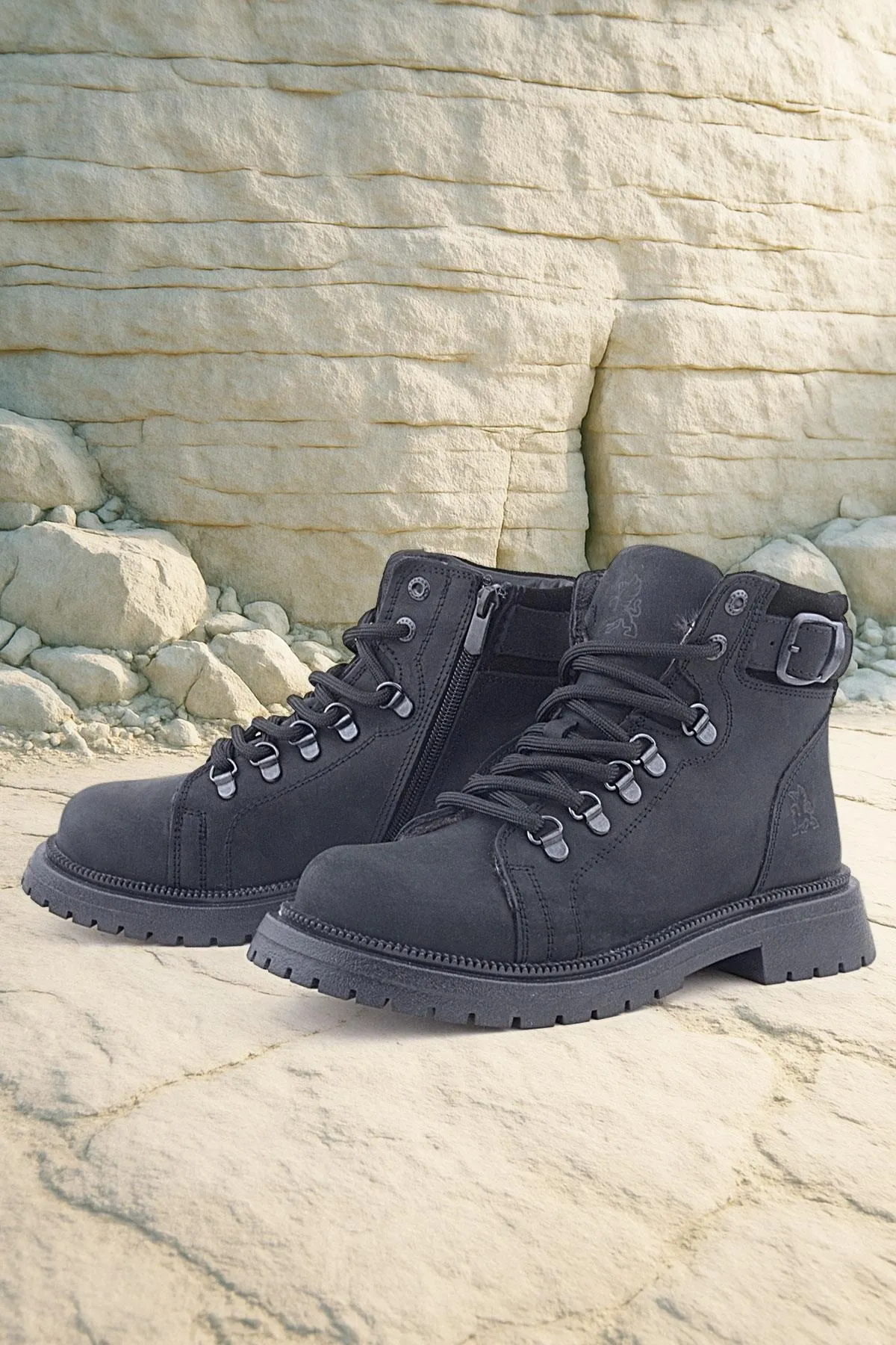 Gerçek Kürklü Hakiki Deri Siyah Nubuk Bağcıklı Fermuarlı Çocuk Kar Botu