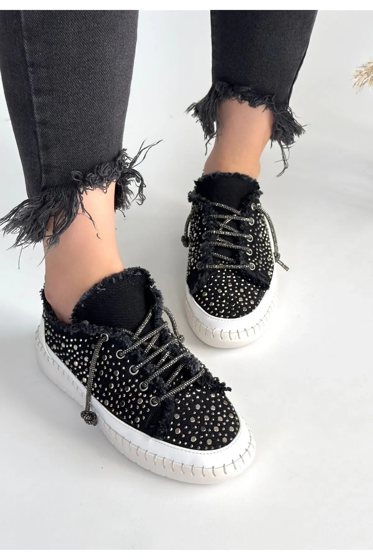 Guji Siyah Kot Bağcıklı Spor Ayakkabı