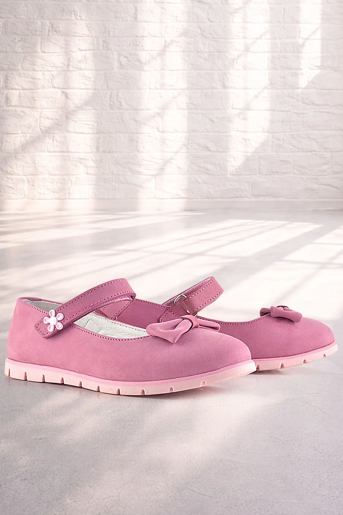 Hakiki Deri Pembe Fiyonklu Çiçek Detaylı Cırtlı Kız Çocuk Babet