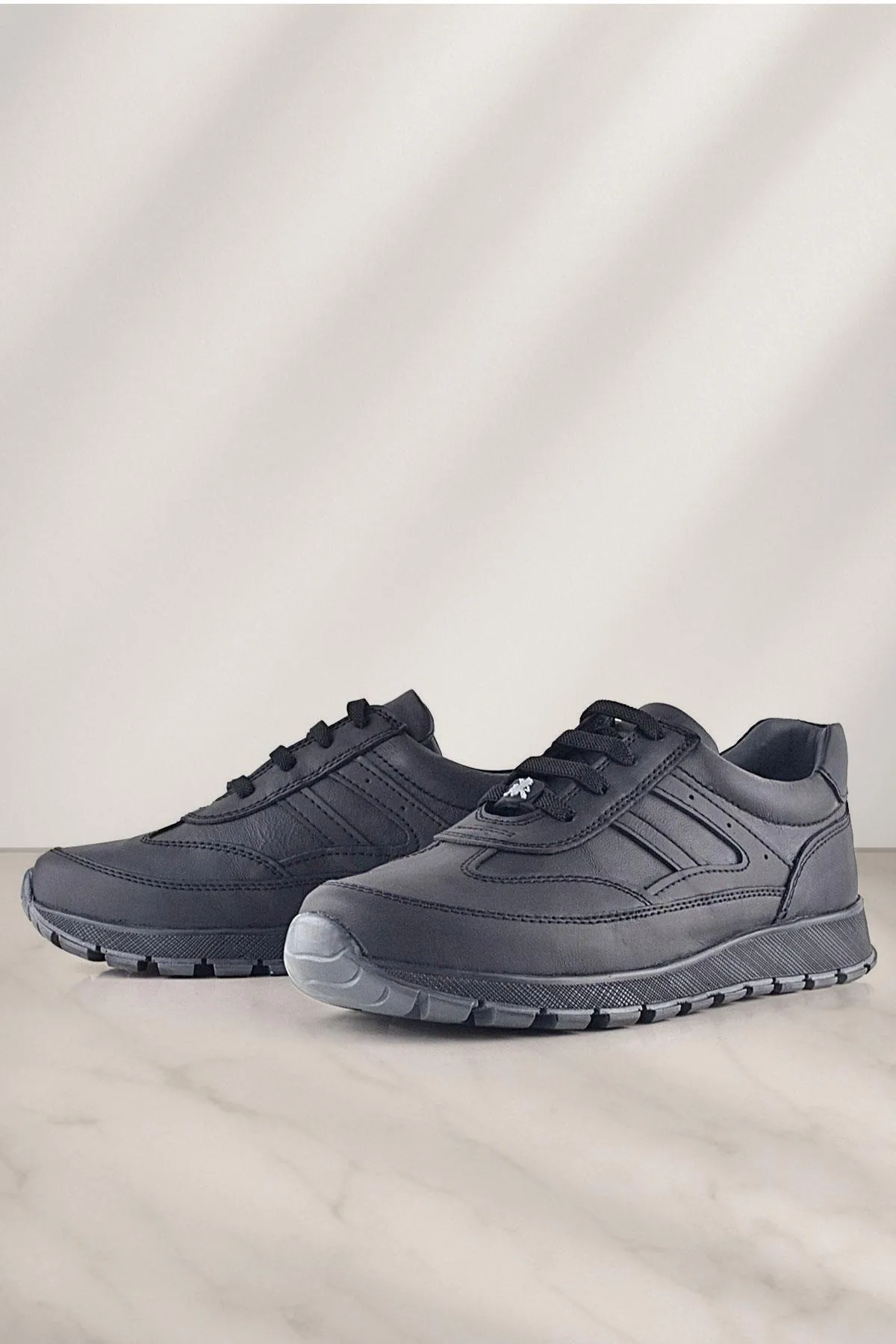 Hakiki Deri Siyah Bağcıklı Spor Günlük Ayakkabı