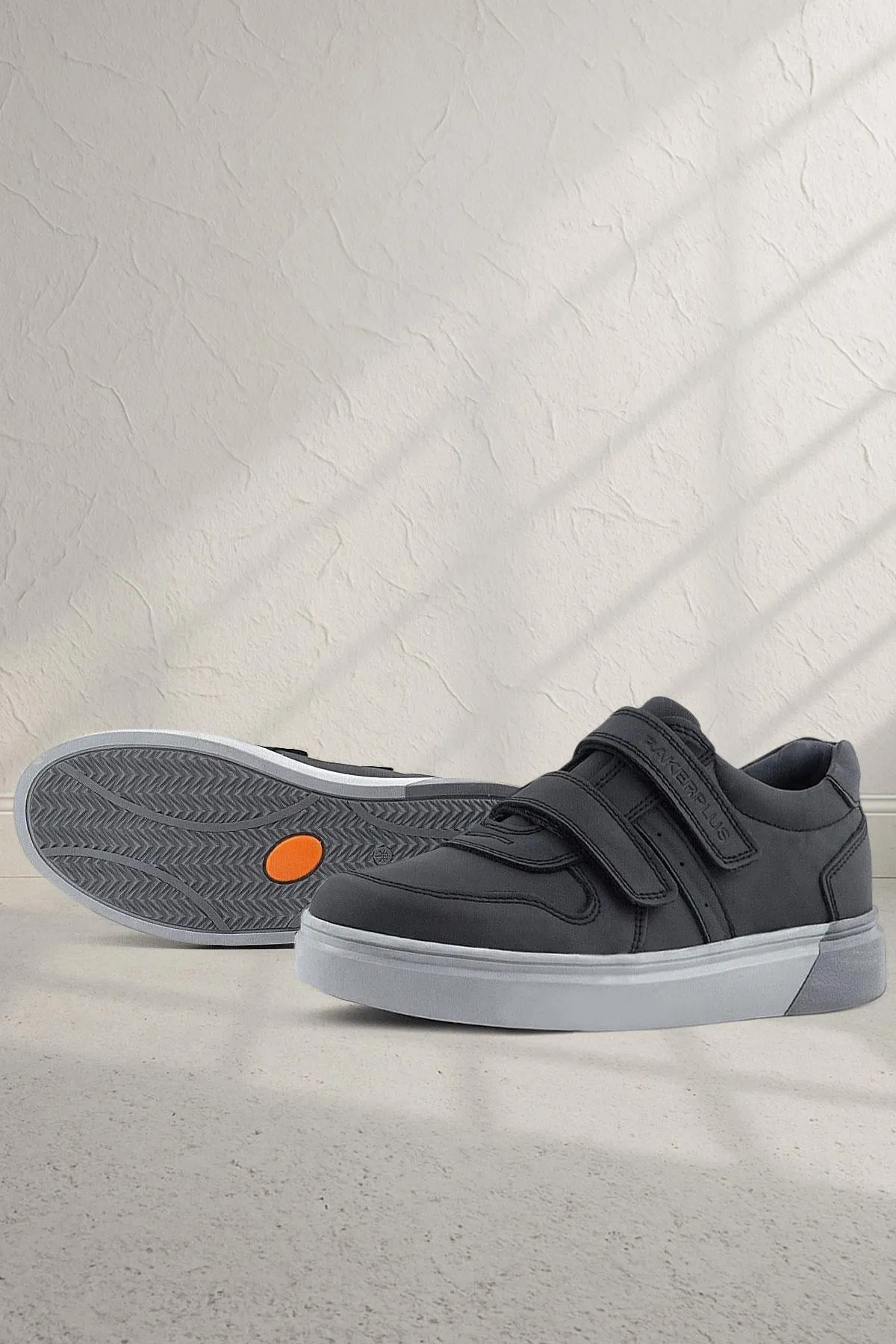 Hakiki Deri Siyah Cilt Gri Tabanlı Cırtlı Erkek Çocuk Sneaker