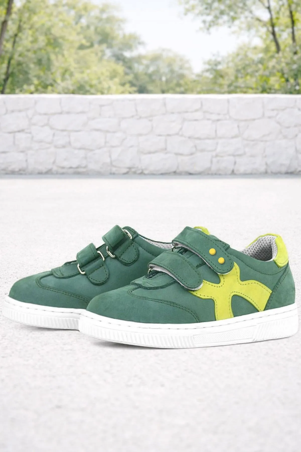 Hakiki Deri Yeşil Cırtlı Metal Detaylı Çocuk Spor Ayakkabı