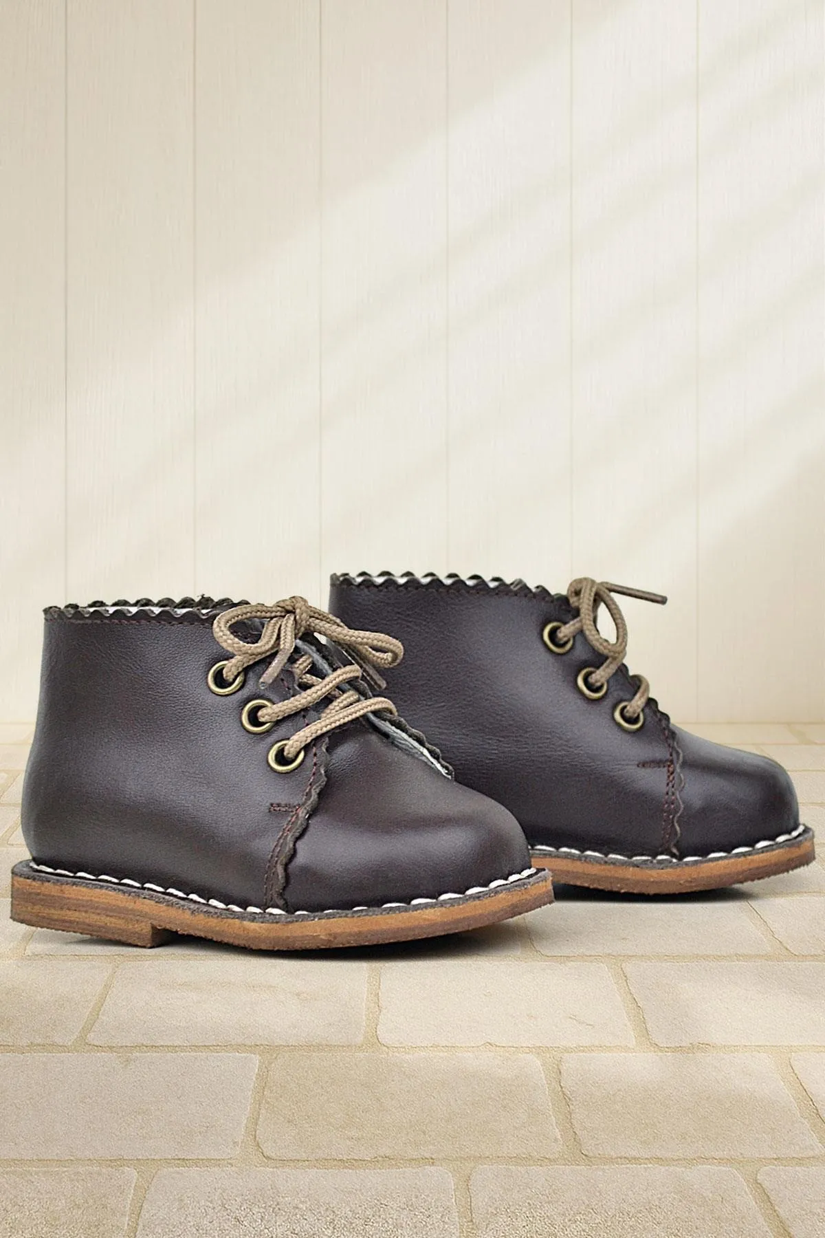 Handmade Hakiki Deri Kahverengi Bağcıklı Kız Bebek Bot