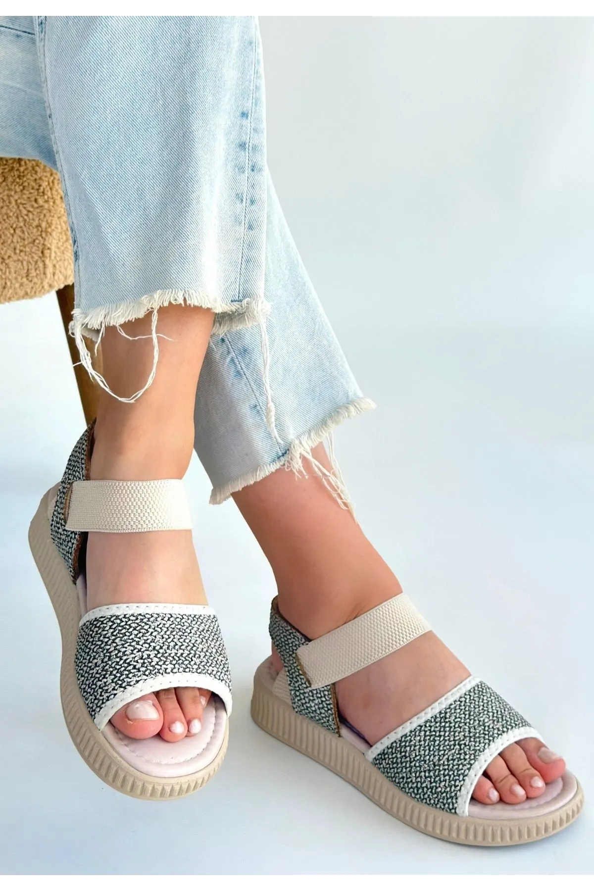 Jake Yeşil Hasır Cilt Sandalet