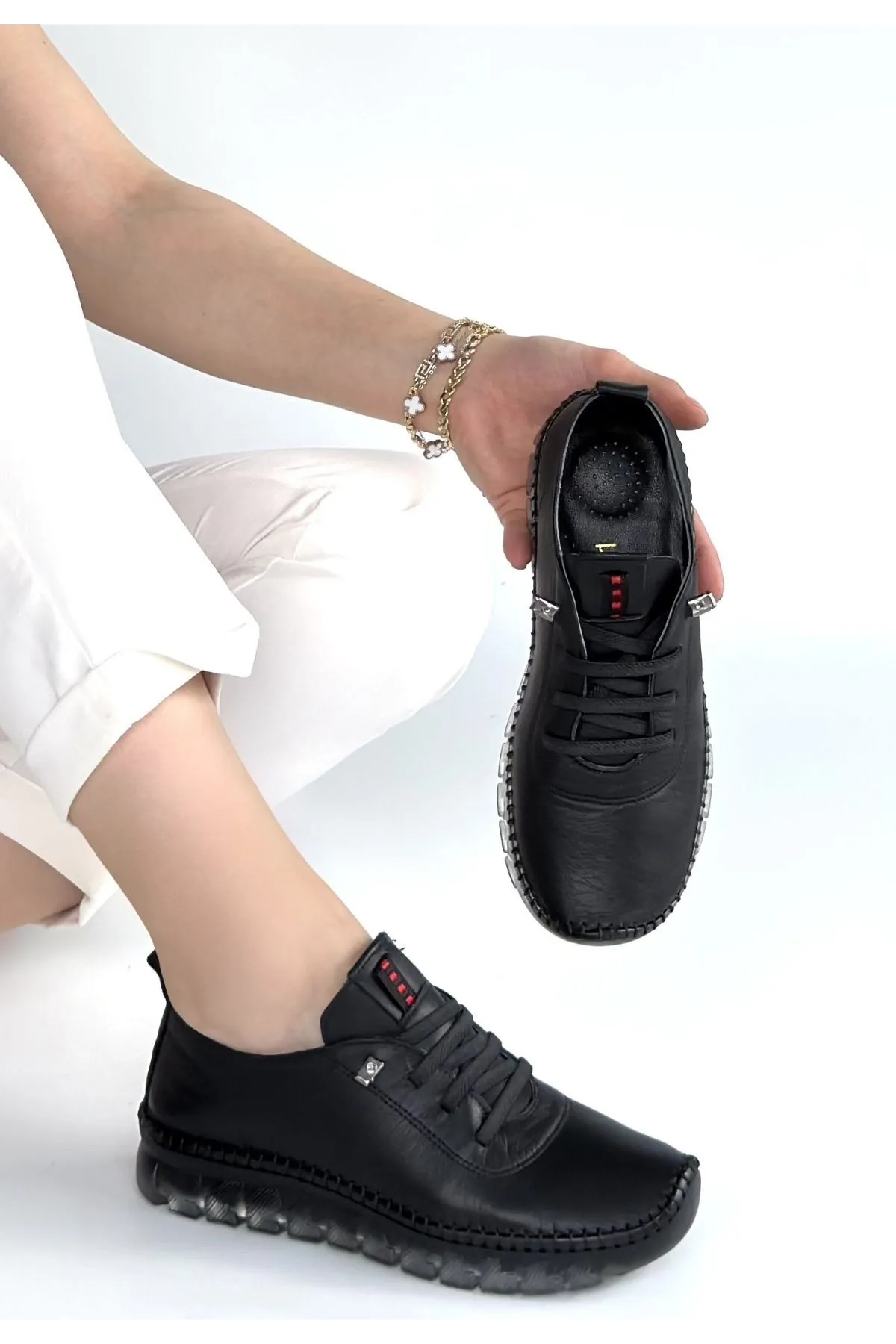 Jiten Siyah Deri Bağcıklı Spor Ayakkabı