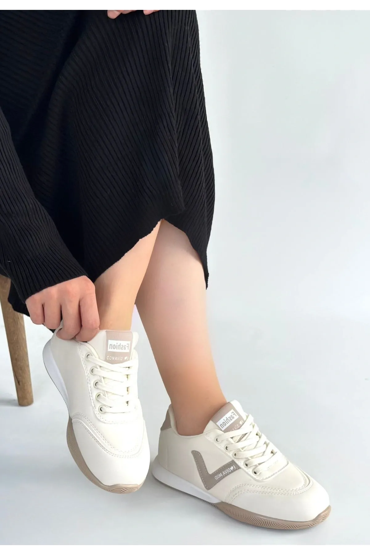 Jowen Bej Cilt Vizon Detaylı Bağcıklı Spor Ayakkabı