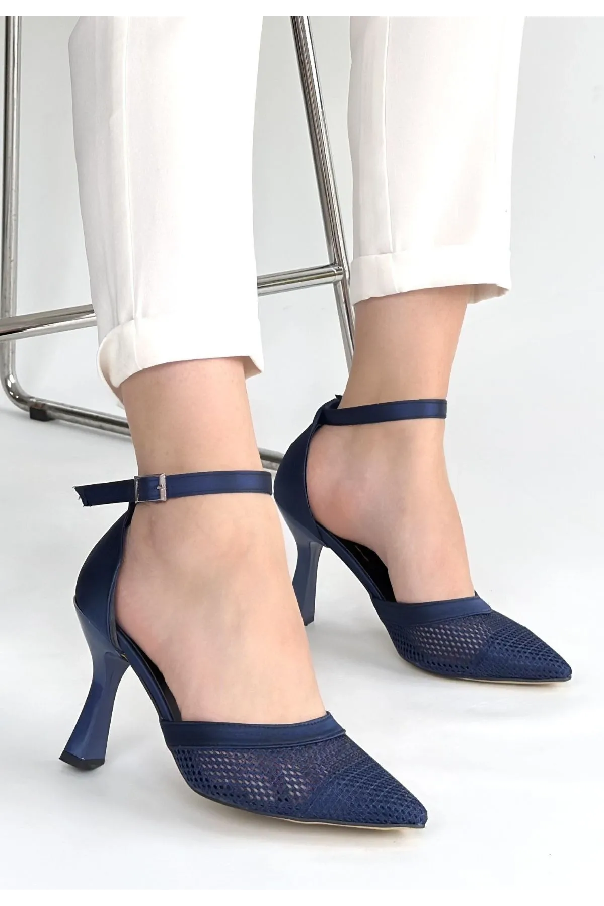 Keny Lacivert Saten Topuklu Ayakkabı