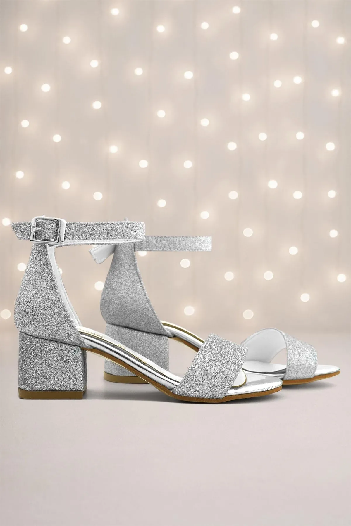 Lilo Simli Gümüş Tek Bantlı Kız Çocuk Topuklu Abiye Ayakkabı