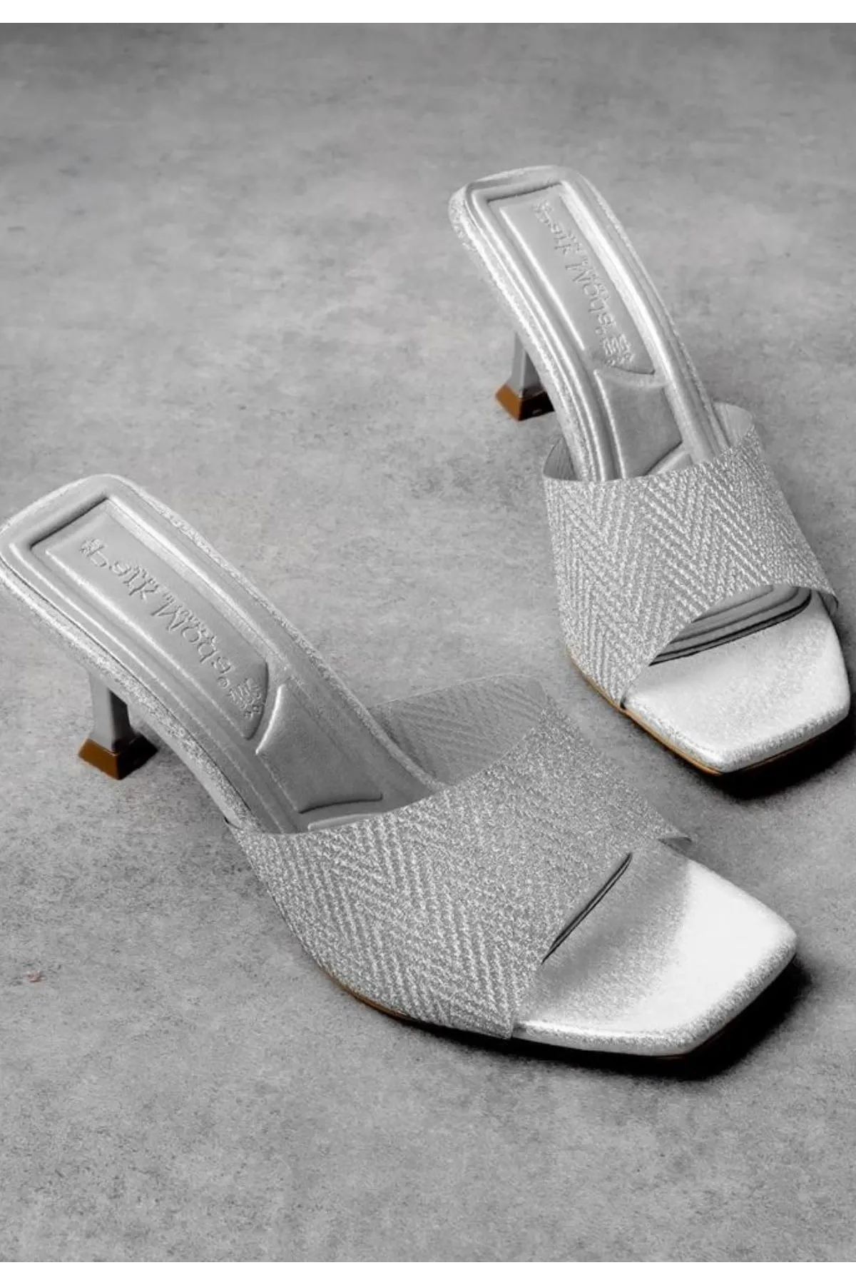 Luart Platin Simli Topuklu Terlik