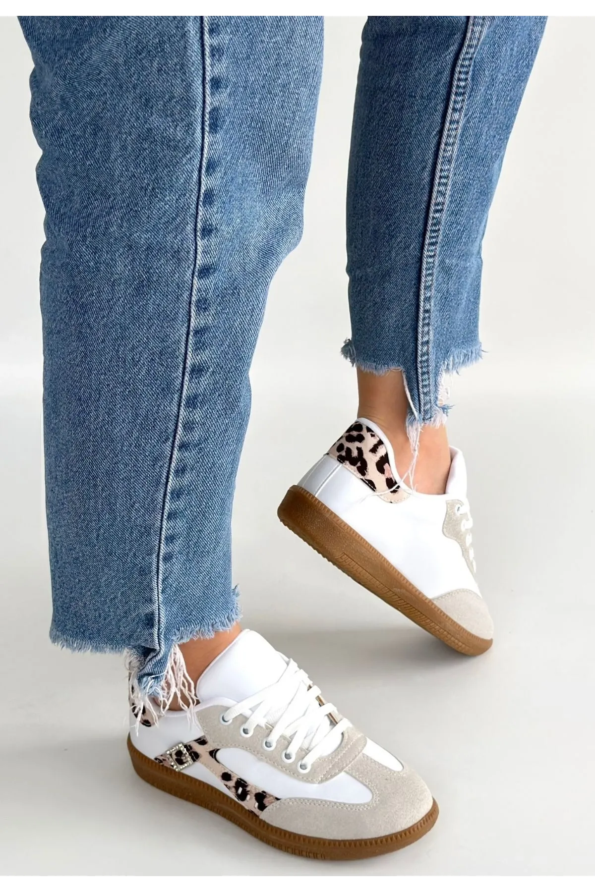 Mier Beyaz Cilt Bağcıklı Spor Ayakkabı