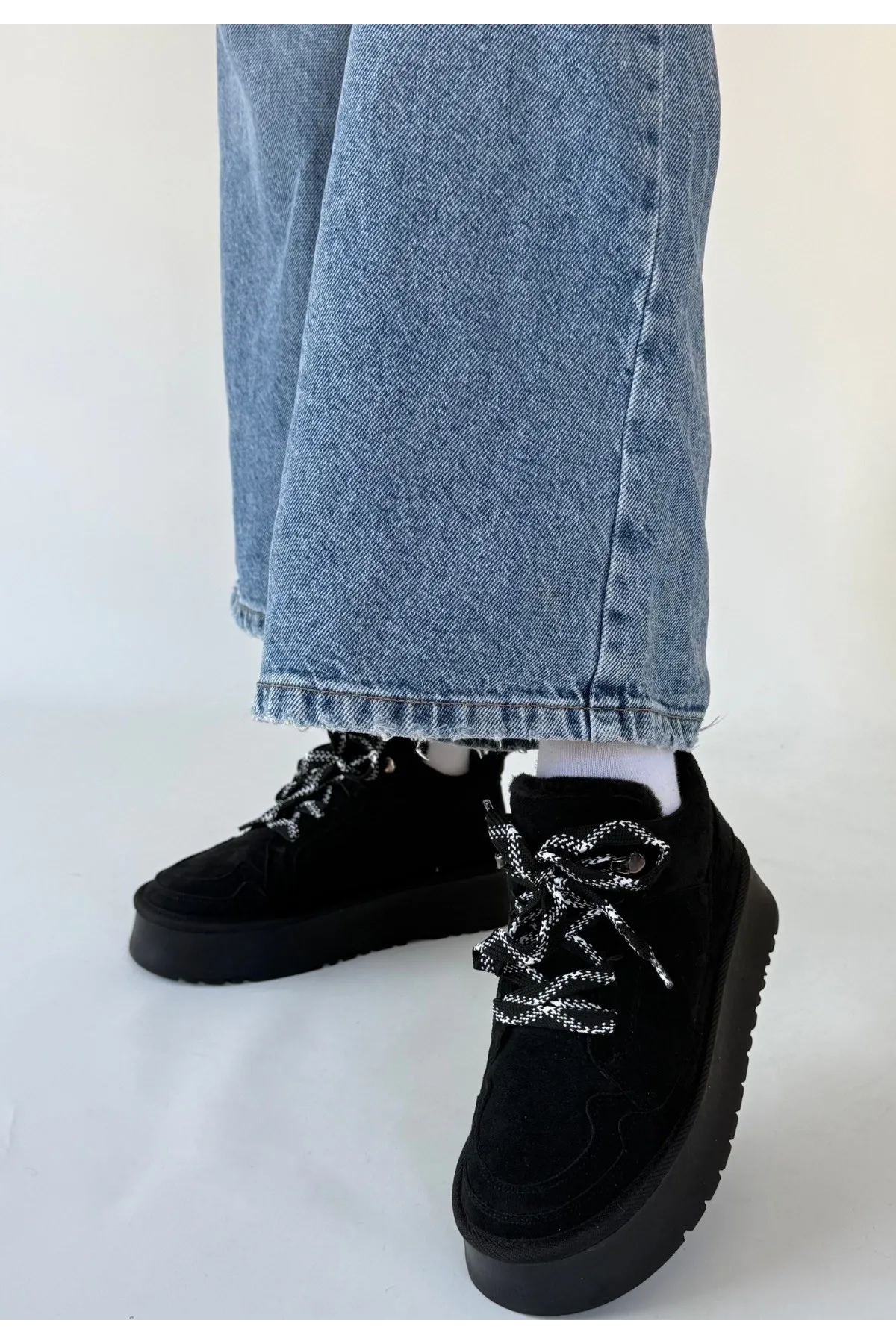 Muden Siyah Süet Bağcıklı Bot