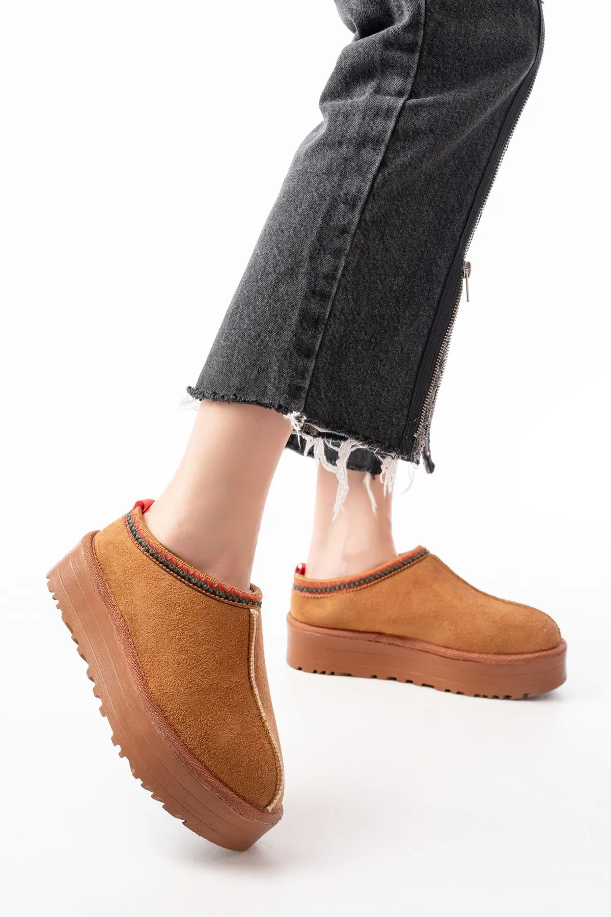 Ndr-2888 Taba Süet İçi Kürklü Kışlık Kapalı Burun Kadın Günlük Terlik