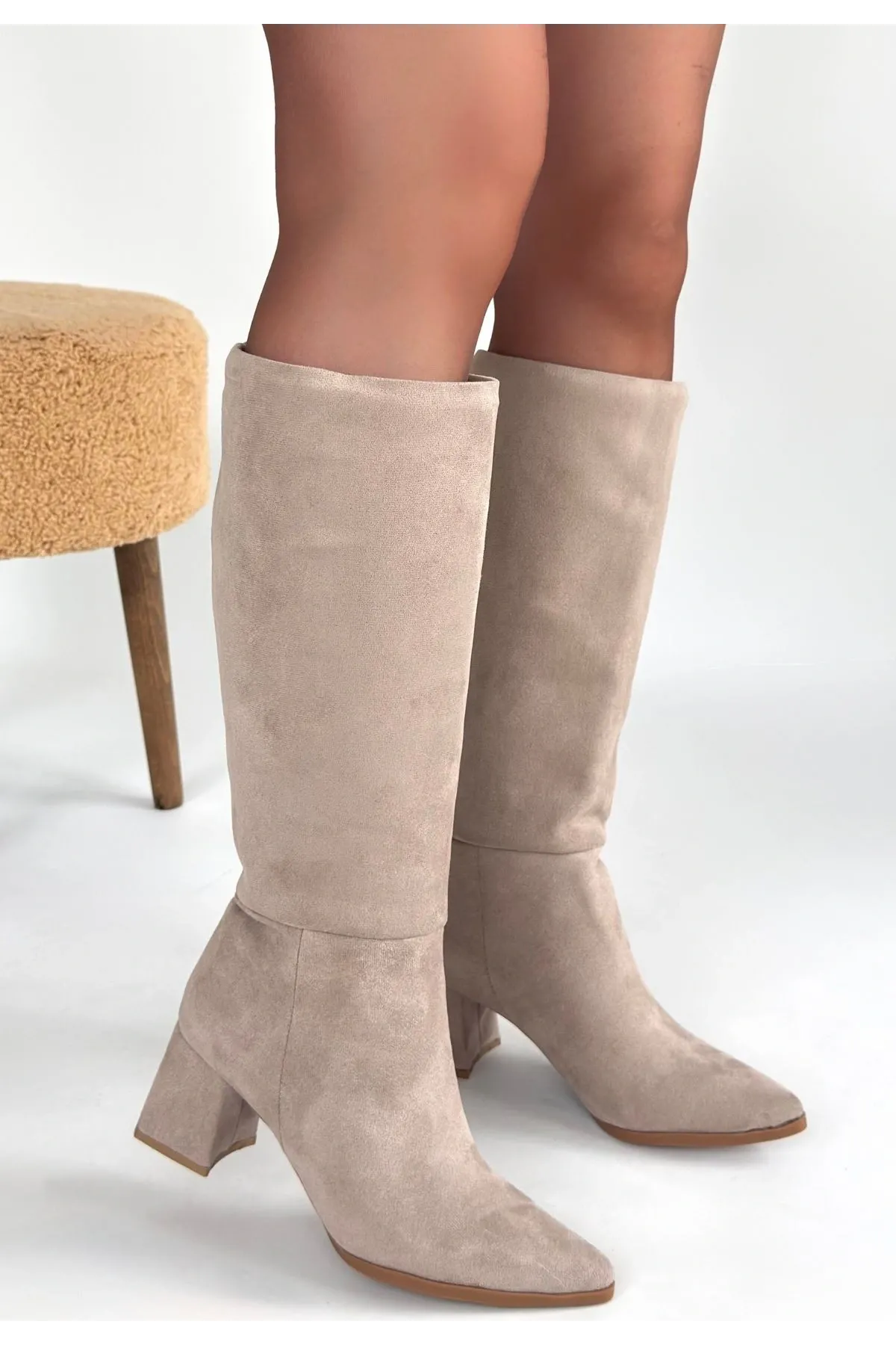 Roksa Bej Süet Topuklu Çizme