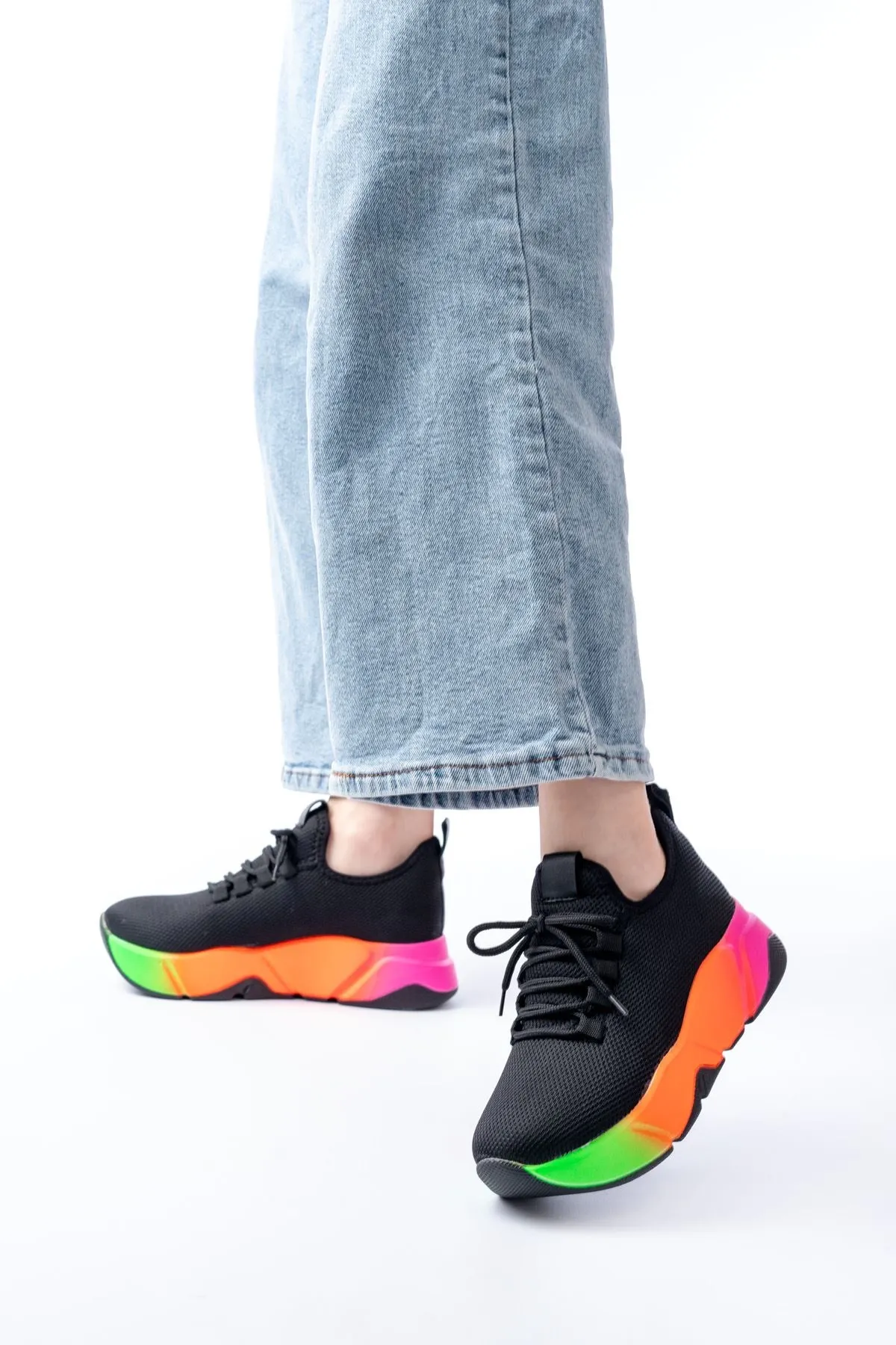Rs-400  Siyah Bağcıklı Fileli Renkli Taban Günlük Kadın Spor