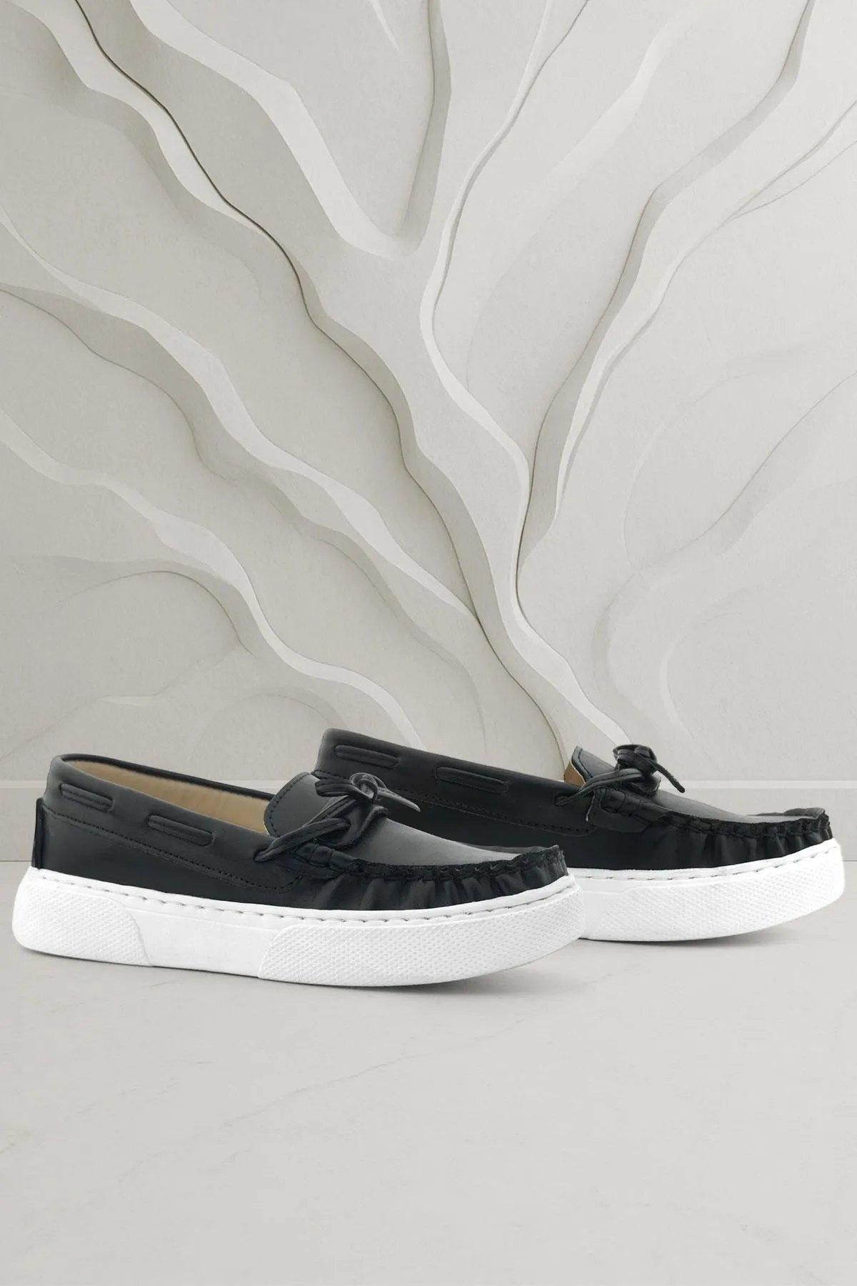 Siyah Cilt Ekstra Hafif Çocuk Makosen Ayakkabı