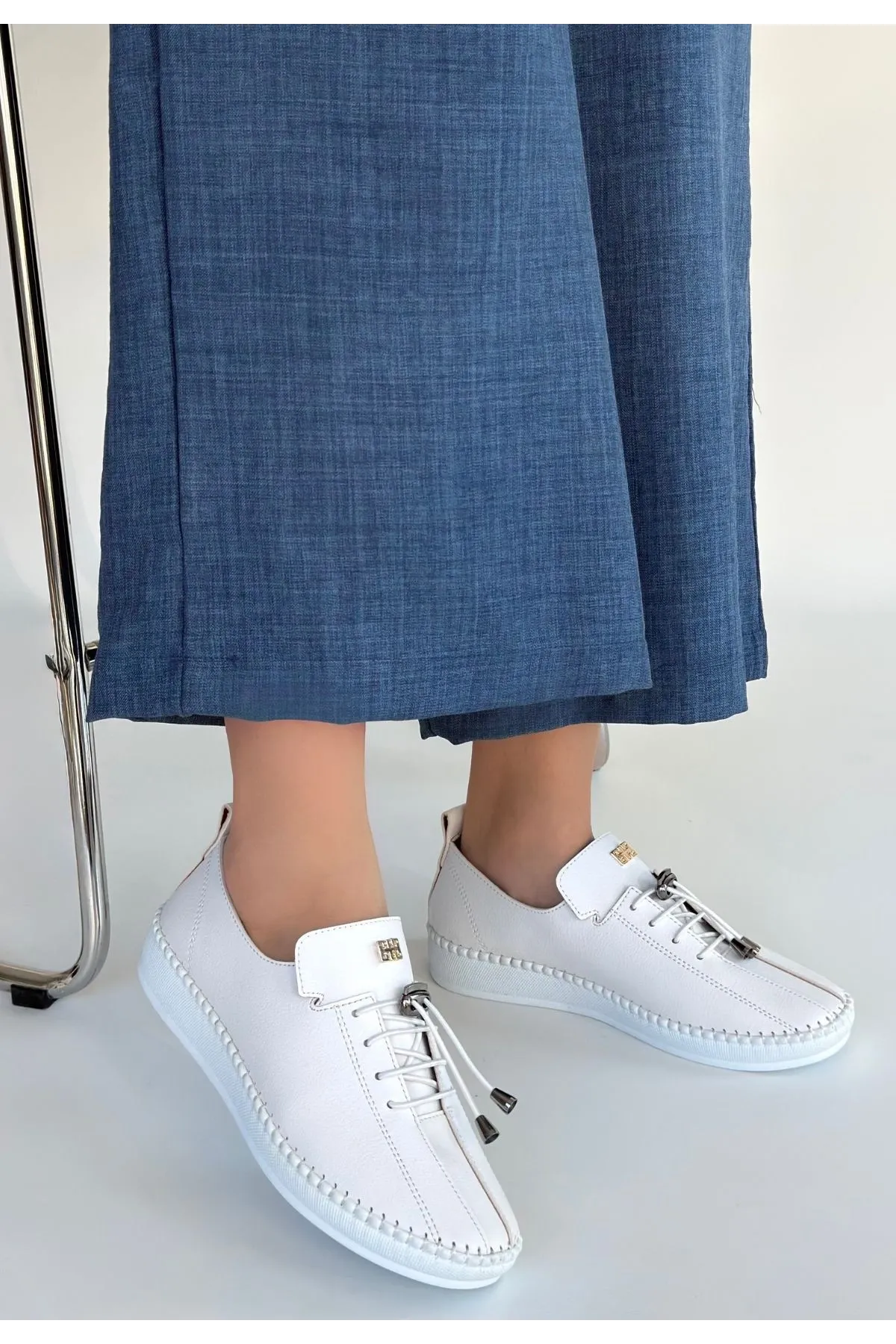 Warte Beyaz Deri Bağcıklı Spor Ayakkabı