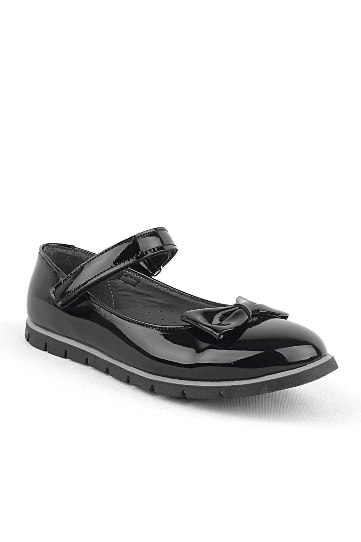 Siyah Rugan Fiyonklu Cırtlı Kız Çocuk Babet