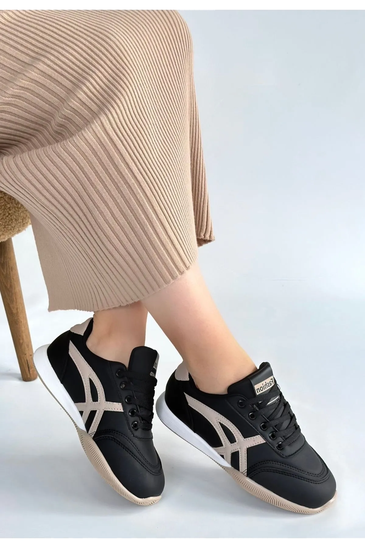 Zlay Siyah Cilt Bej Detaylı Bağcıklı Spor Ayakkabı