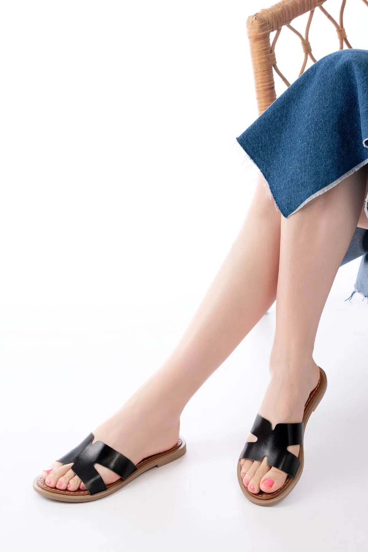 169-6100 Siyah Ortopedik Hakiki Deri Kadın Terlik